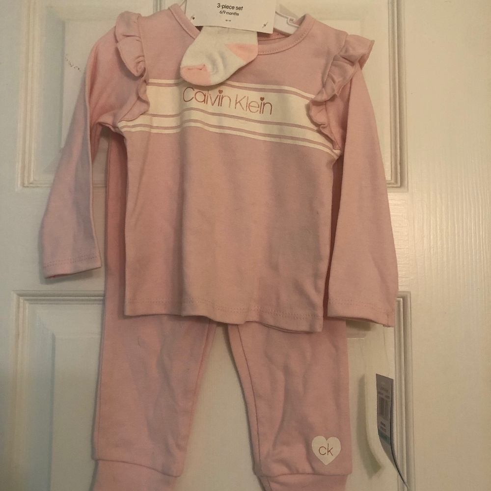 Baby girl Calvin Klein 6-9 months